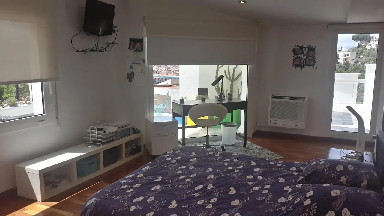 Villa Azul Rosas 0*,