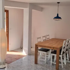 Renovado En Barrio De Pescadores Rosas